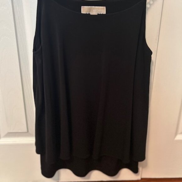 Michael Kors black top in size small with chain link straps - Picture 5 of 5